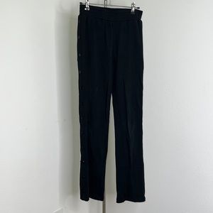 🔹 Chloe & Katie Snap Away Pants